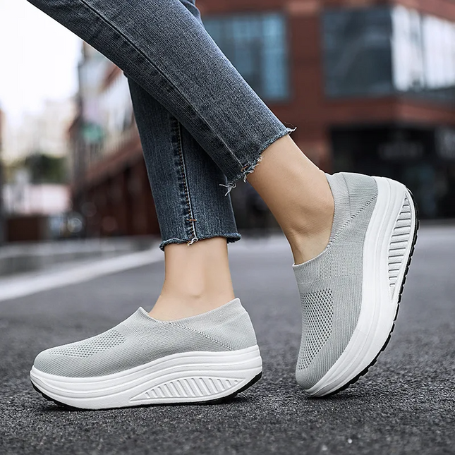 SoftFlex Orthopedic Support Sneakers