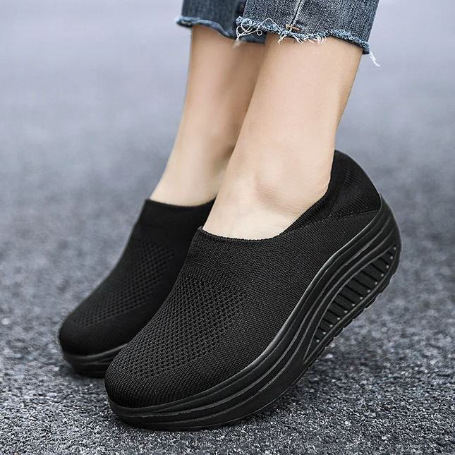 SoftFlex Orthopedic Support Sneakers