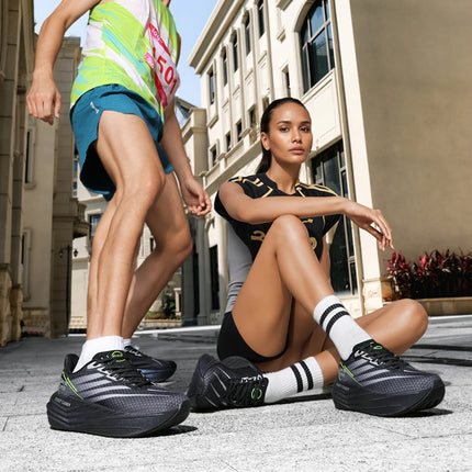 High-quality Running Shoes Unisex Cushioning Outdoor Cross Training Jogging Breathable Comfy Sneakers Men Walking Training Shoes