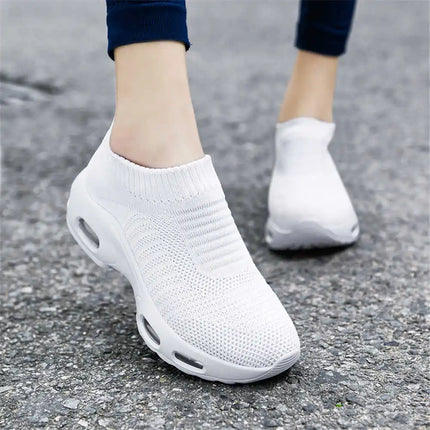 OrtoWalk Orthopedic Sneakers